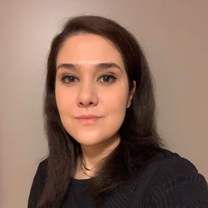 Meet your Posher, Parisa